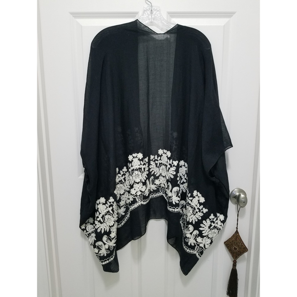 Black Cover Up White Flower Embroidered Trims BOHO Wraps - Picture 2 of 7